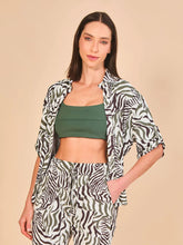 Lade das Bild in den Galerie-Viewer, Model Front: Uv Line Hemdblusenkleid Shirt Copa Fauna Upf50+