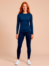 Lade das Bild in den Galerie-Viewer, Model Front: Uv Line Rashguard Longsleeve Uvpro Fem Cobalt Upf50+