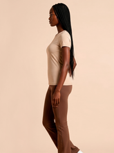 Lade das Bild in den Galerie-Viewer, Image 03: Uv Line Rashguard T-Shirt Fem New Fit Fem Sand Upf50+
