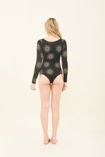 Lade das Bild in den Galerie-Viewer, Model Back: Uv Line Badeanzug Marina Shine Preto Malva