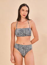 Lade das Bild in den Galerie-Viewer, Model Front: Uv Line Set Set Bandeau Asas Upf50+