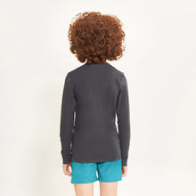 Lade das Bild in den Galerie-Viewer, Model Back: Uv Line Rashguard Longsleeve Uvpro Kids Preto Upf50+
