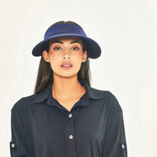 Lade das Bild in den Galerie-Viewer, Model Front: Uv Line Visor Grecia Navy Fit Upf50+

