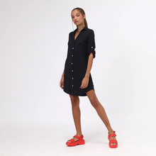 Lade das Bild in den Galerie-Viewer, Image 02: Uv Line Hemdblusenkleid Shirtdress Copenhagen Fem Black Upf50+
