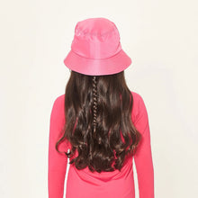 Lade das Bild in den Galerie-Viewer, Model Back: Uv Line Eimerhut Basic Kids Pink Rosa Upf50+
