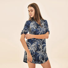 Lade das Bild in den Galerie-Viewer, Image 02: Uv Line Hemdblusenkleid Shirtdress Coqueiros Marinho Upf50+
