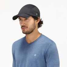 Lade das Bild in den Galerie-Viewer, Model Front: Uv Line Mützen Cap Athletic Dry Preto Upf50+
