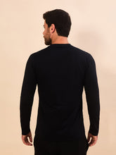 Lade das Bild in den Galerie-Viewer, Model Back: Uv Line Rashguard Longsleeve Skin Infratherm Masc Preto Upf50+
