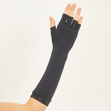 Lade das Bild in den Galerie-Viewer, Model Back: Uv Line Handschuhe Long Gloves Fpu50+ Black Uv

