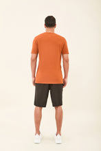 Lade das Bild in den Galerie-Viewer, T-Shirt Sport Fit Caramelo UPF50+
