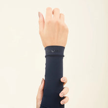 Lade das Bild in den Galerie-Viewer, Sun-Protection Sleeve Navy UPF50+
