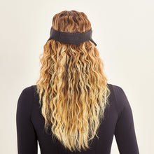 Lade das Bild in den Galerie-Viewer, Model Back: Uv Line Visor Visor Brunei Preto Upf50+
