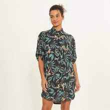 Lade das Bild in den Galerie-Viewer, Shirtdress Copacabana Surfloral UPF50+
