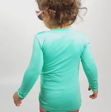 Lade das Bild in den Galerie-Viewer, Model Back: Uv Line Rashguard Camiseta Baby Nina Verde Claro Upf50+
