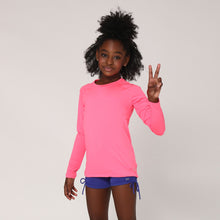 Lade das Bild in den Galerie-Viewer, Model Front: Uv Line Rashguard Camiseta Uvlight Pink Fluor Spf50+
