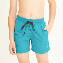 Lade das Bild in den Galerie-Viewer, Gallery: Uv Line Jungen-Badehose Short Aqua Lucca Petroleo Upf50+
