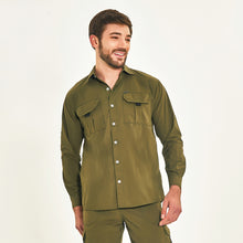 Lade das Bild in den Galerie-Viewer, Model Front: Uv Line Fitness-Top Tenerife Verde Militar Upf50+
