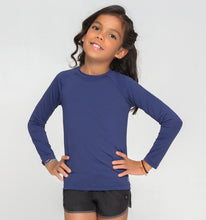 Lade das Bild in den Galerie-Viewer, Model Front: Uv Line Rashguard Uvpro Br Ml Inf Marinho
