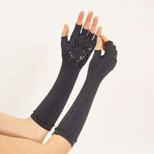 Lade das Bild in den Galerie-Viewer, Long Gloves FPU50+ Black Uv
